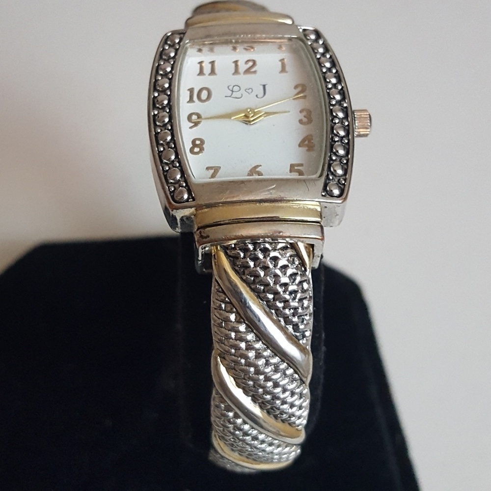 L❤️J - Two Tone Bangle Watch - Picture 2 of 4